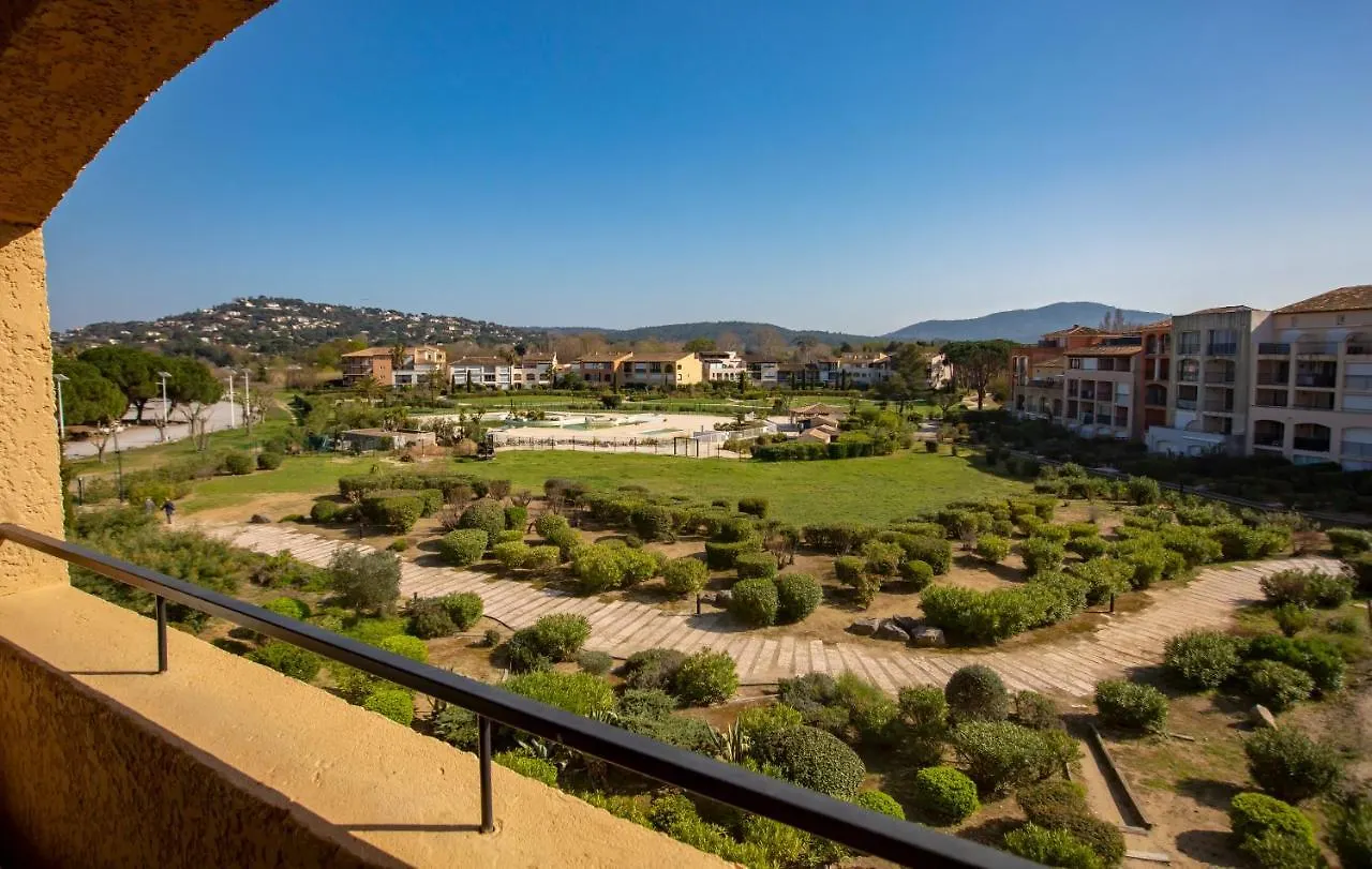 Appartement LE TERRA - familiale - bien exposé à Gassin France